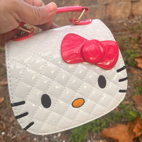 Hello Kitty Quilted Bag - Picture 1 of 5
